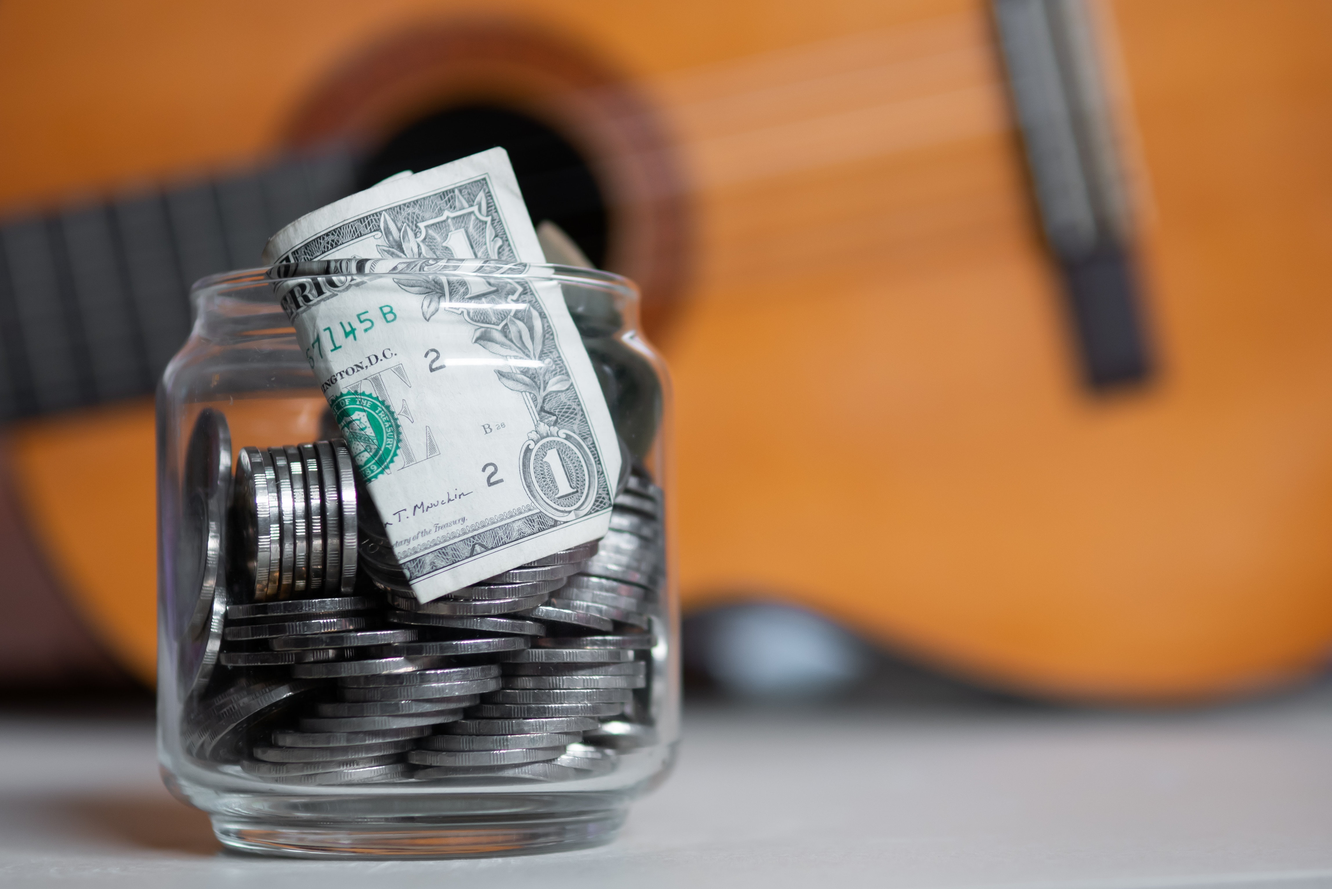 [RS+] How Much Do Guitar Lessons Cost? SEO ARTICLE - What factors affect the cost of guitar lessons